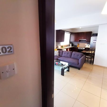 Promenade Breeze City Apartment Larnaca Zewnętrze zdjęcie