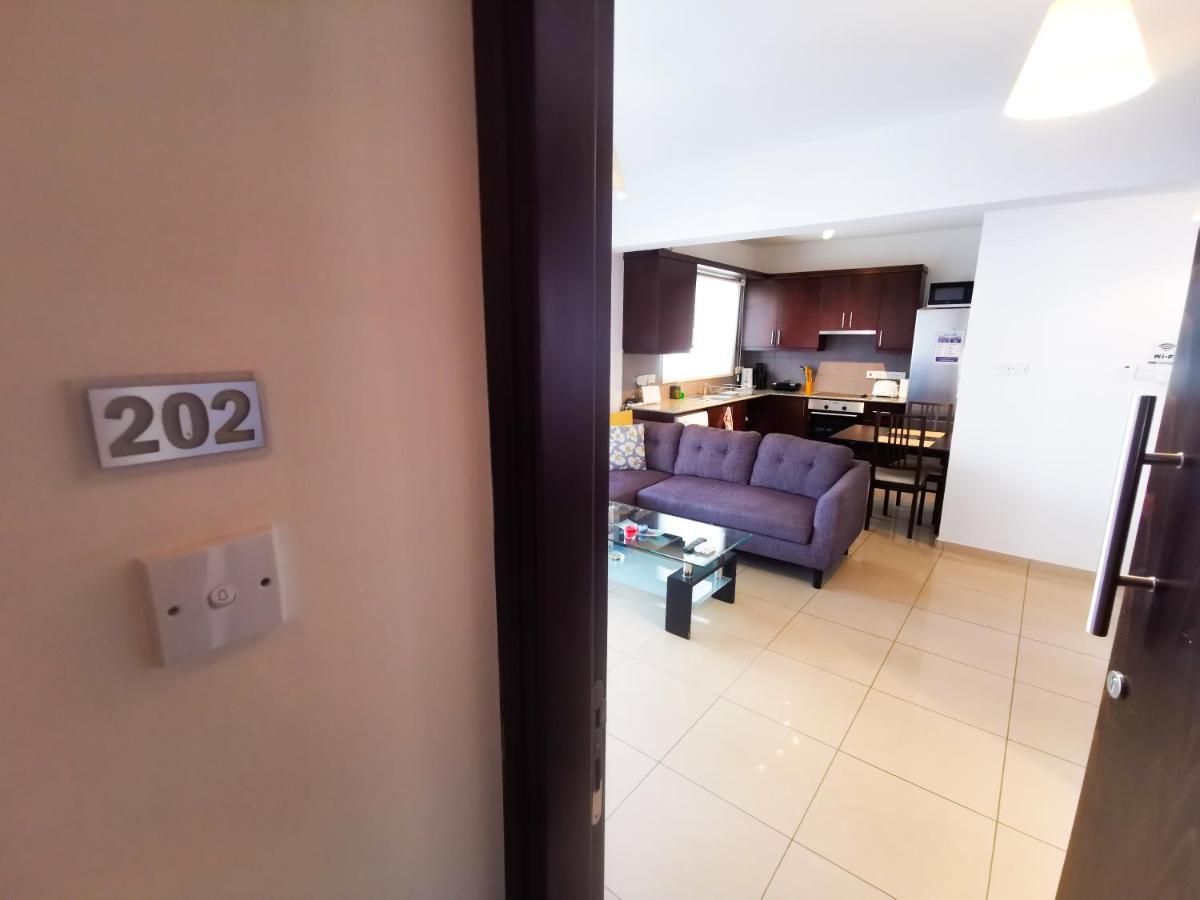 Promenade Breeze City Apartment Larnaca Zewnętrze zdjęcie